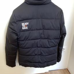 Wenig getragene KTM Damen Padded Jacket S, mit abnehmbarer Kapuze
Damen Winterjacke, sehr warm
