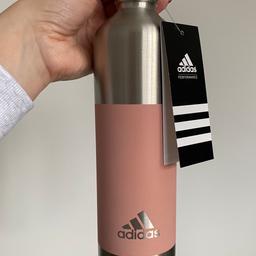 Adidas metal water bottle
New with tags
Collection southwater or I can post for additional £3.50 Royal Mail second class