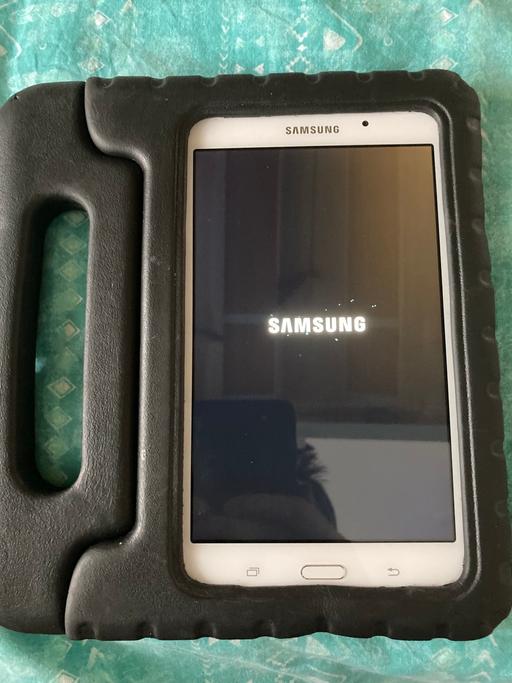 Buy & Sell Wokingham Winnersh - Crawley - Photos for Samsung tab 4