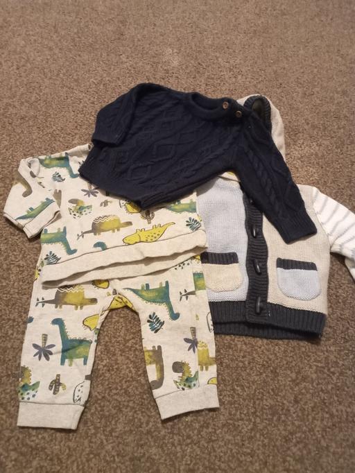 Buy & Sell West Yorkshire Bradford - Photos for Bundle of boys clothes 3-6 months