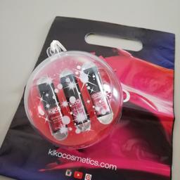 Bellissima confezione regalo composta da 3 mini lipstick demi mat, nuova, con etichetta e sacchetto