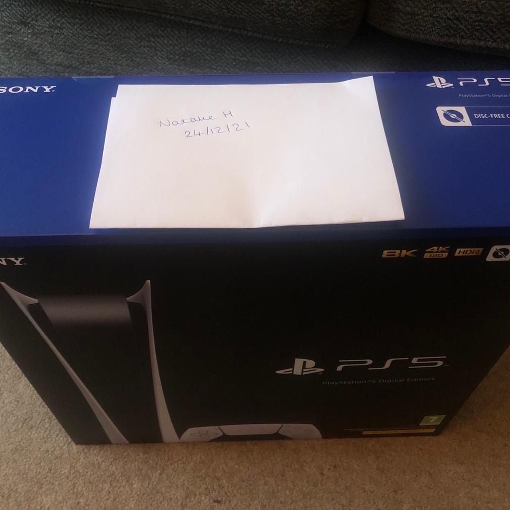 PS5 Digital Console Brand New with Receipt in Walsall für £ 490,00 zum ...