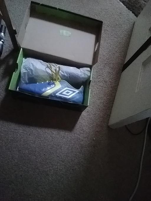 Buy & Sell Hertfordshire Hertsmere - Photos for Umbro boots