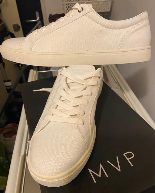 Buy & Sell South West London Earls Court - South West London - Photos for Mens MVP Canvas Trainers Size Uk 8