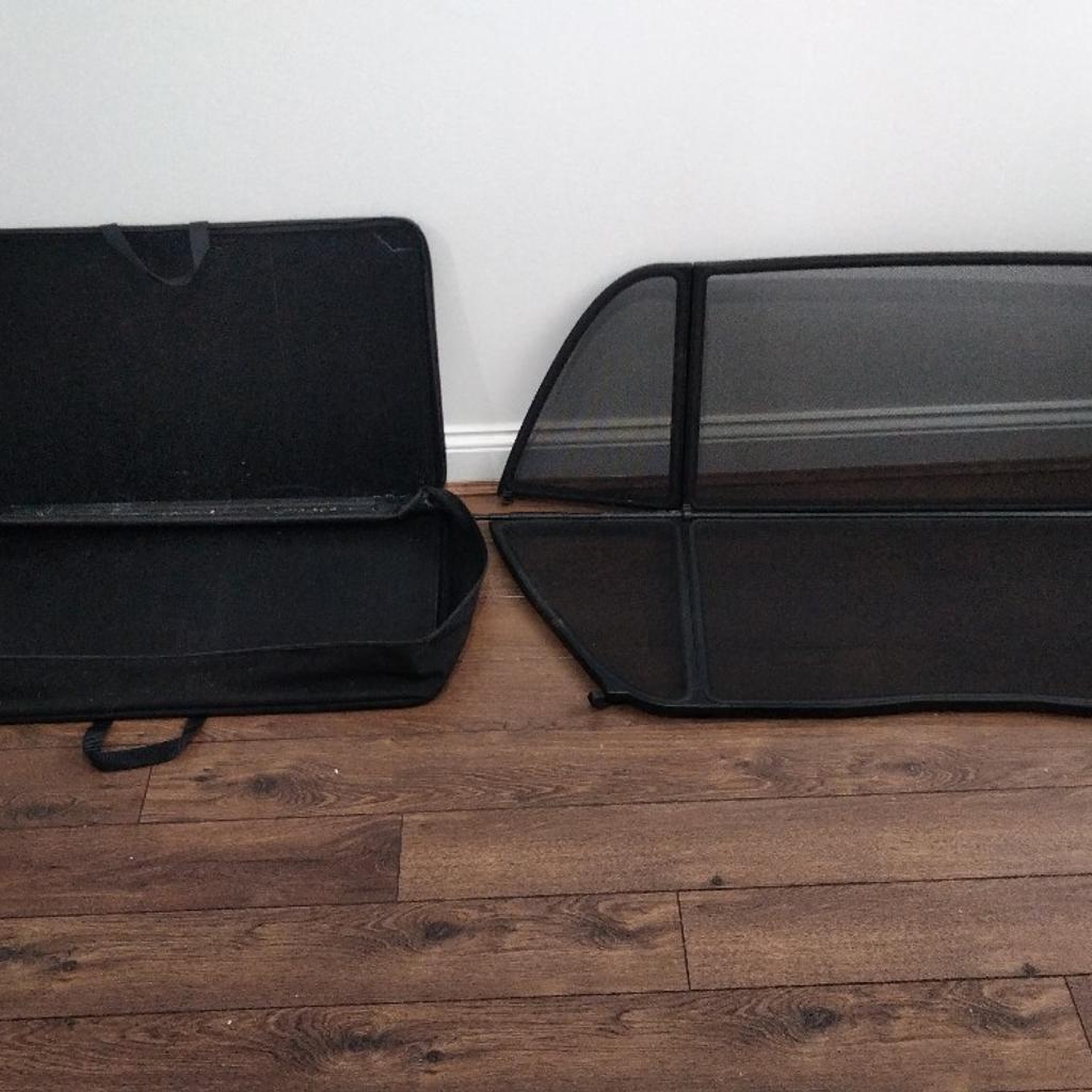 BMW E46 wind deflector with carry case. in IG11 London für £ 150,00 zum