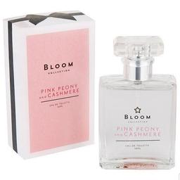Bloom collection pink peony and cashmere perfume Eau De Toilette

BRAND NEW!

unwanted gift. read second photo for details.

A contemporary classic fragrance, combining fresh notes of grapefruit and red apple with floral scents of jasmine and cherry blossom infused with deep base notes of peach and amber.

suitable for vegans
#2ndChance