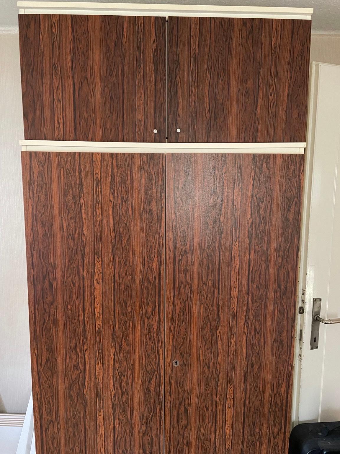 Schrank zu verschenken in 6800 Stadt Feldkirch für gratis zum Verkauf
