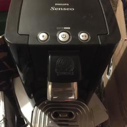 Philips Senseo Quadrante Kaffeepadmaschine schwarz
-Inklusive Padhalter für 1 und 2 Tassen, für Tee und zum selber befüllen.
-Inklusive 3 Vorratsdosen für Pads

Siehe auch meine anderen Artikel!