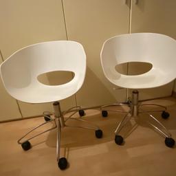 N 2 due numero Sedie ufficio camera sedia design rotelle bianco bianca bianche Cameretta scrivania