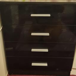 black 4 draw dresser in good condition