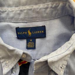Neuwertige Bluse, Größe 14
Keine Garantie da Privatverkauf!
Porto übernimmt der Käufer
