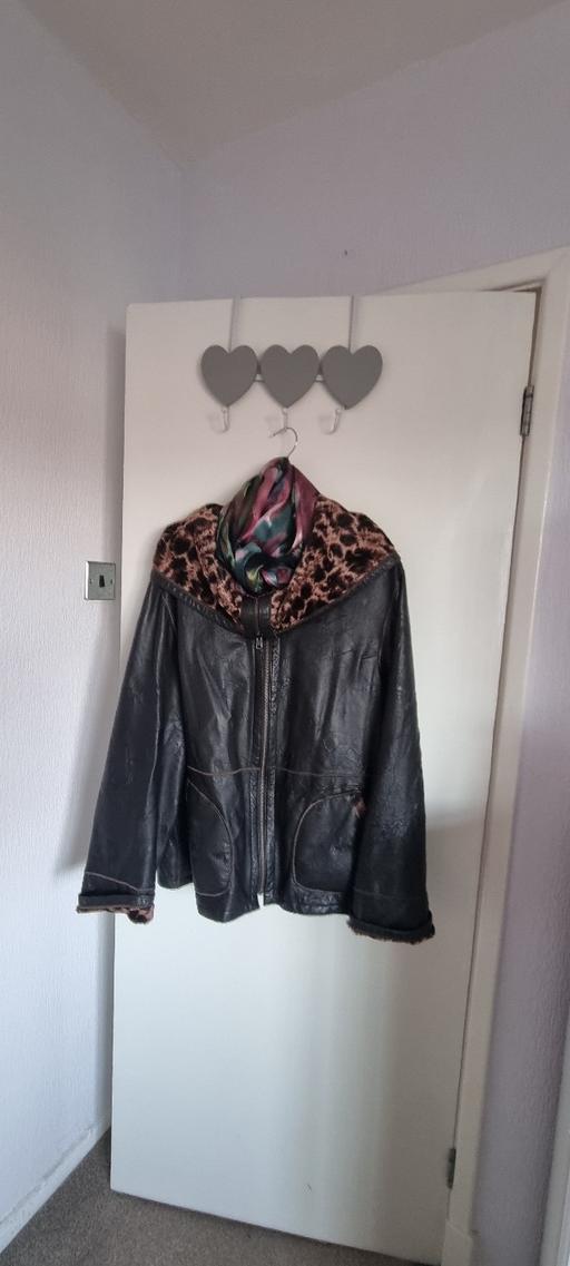 Buy & Sell West Midlands Walsall - Photos for winter leather coat, reversable two in 1!