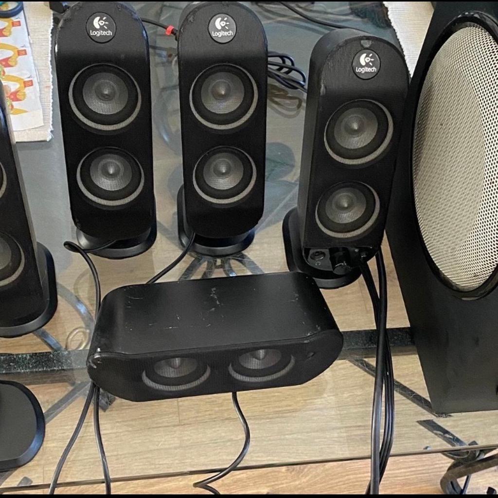 LOGITECH SPEAKER SET PC in CR0 Croydon for £18.00 for sale Shpock