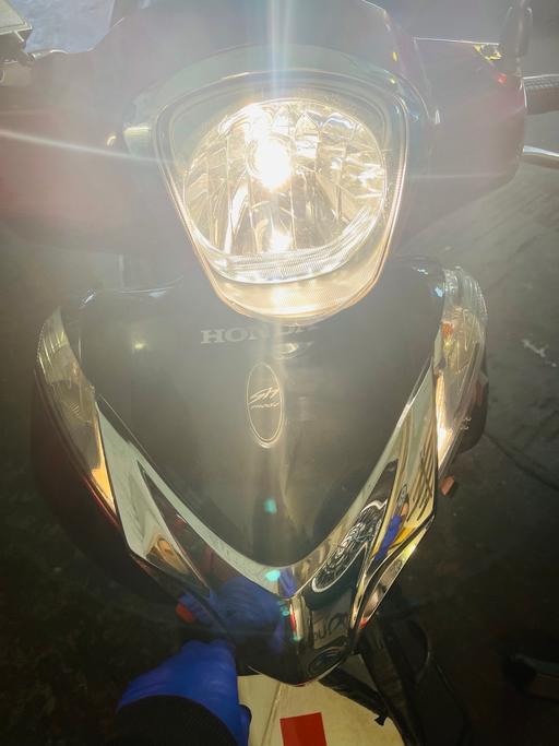 Vehicles North West London Harlesden - North West London - Photos for Honda SH mood 2016