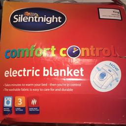 Brand new king size electric blanket only got out to take picture has instruction  manual , heat cont different settings and is washable cost £35