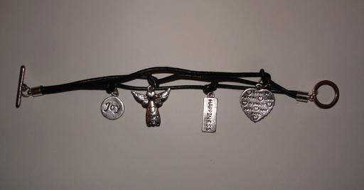 Buy & Sell West Midlands Wolverhampton - Photos for SMALL CHARM BRACELET 