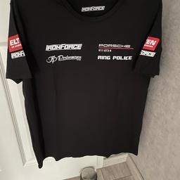 Ich verkaufe ein neues, ungetragenes T-Shirt von Ironforce Racing, Ring Police in Größe XXL. Es wurde nur das Etikett entfernt