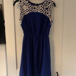 Uk size 8
Blue dress