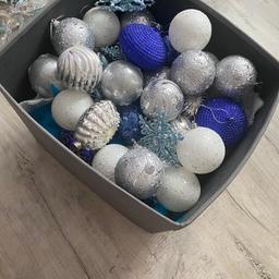 Christmas tree decorations in excellent condition everything is included whats on pictures