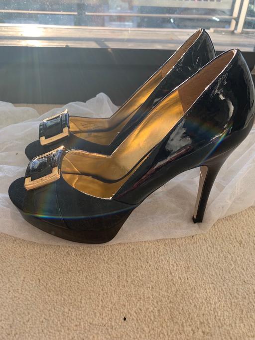 Buy & Sell East London Bow - East London - Photos for Guess open toe stiletto shoes