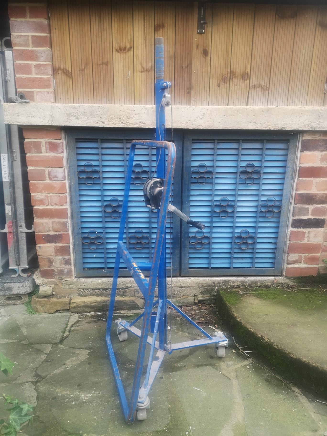 Goliath industrial plasterboard lifter, hoist in WF2 Wakefield for £140