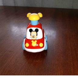 Verkaufe im Auftrag Kinderauto zum spielen

Wenn man auf Auto drauf drückt fährt es alleine
