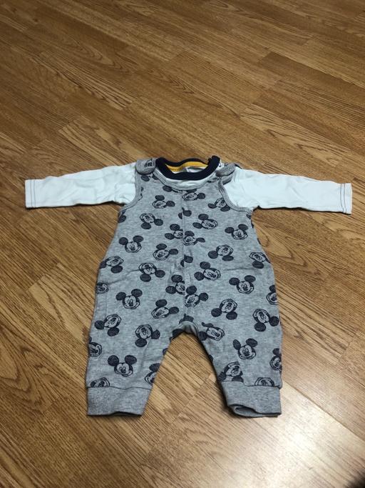 Buy & Sell Barking and Dagenham Romford - Barking and Dagenham - Photos for Baby Mickey Mouse Dungaree Set Age 0-3 month