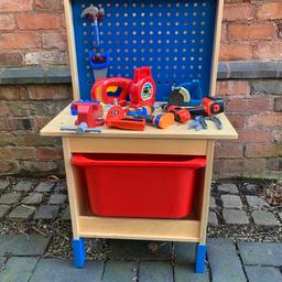 All tools operational.

Bench - 57cm (w) x 97cm (h) x 40cm (d)