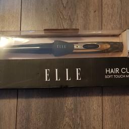 ELLE hair curler.

Soft touch matt finish.

Brand new in box.

Top temp 180.

1.7 m cable.