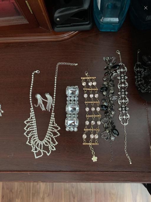 Buy & Sell West Midlands Birmingham - Photos for Bracelets and necklace earring set