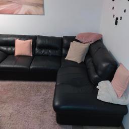 Sofa Echtleder, Farbe Schwarz zu verkaufen 4 Jahre alt, 265 x 215 cm
