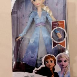 Singende Elsa Puppe aus dem Disney Store.

Original Verpackt.

Nur Abholung aus Berlin-Lichtenberg.