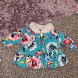 Beautiful baby girl coat from Next. Worn once. Size: Up to 1month. Collection only. Any questions please ask😊