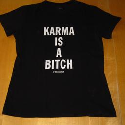 Neuwertiges Diesel T-Shirt Gr.S Schwarz mit Frontprint " Karma is a bitch "
100% Baumwolle

Abholung oder günstiger Versand sind möglich
Überweisung oder Paypal per Freunde