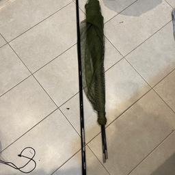 Ron Thompson 42 inch landing net with pole.
Net has too holes in around size of a glass. Easy fix with bit of sting.
Collection Greenwich/ charlton London
£20
