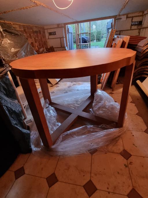 Buy & Sell South West London Sutton - Photos for Round walnut coffee table + 4 small tables