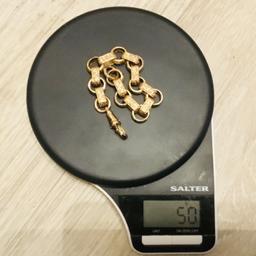Mens heavyweight solid 9ct gold patterned belcher bracelet
9” long 14mm width
50grms in weight