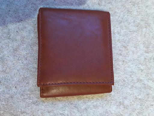 Buy & Sell West Yorkshire Calderdale - Photos for Tan coloured wallet