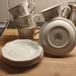 Vintage 1980 era
Churchill Mille Fleur Bone China
6 Cups & 6 Saucers no chips or cracks
Collection only to expensive to post