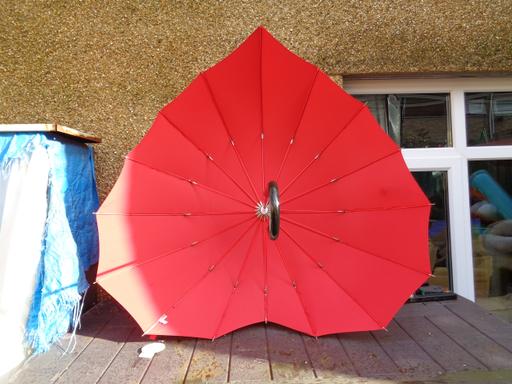 Buy & Sell Torfaen - Wales Hollybush - Torfaen - Photos for heart shaped umbrella (VALENTINES DAY) (NEW)