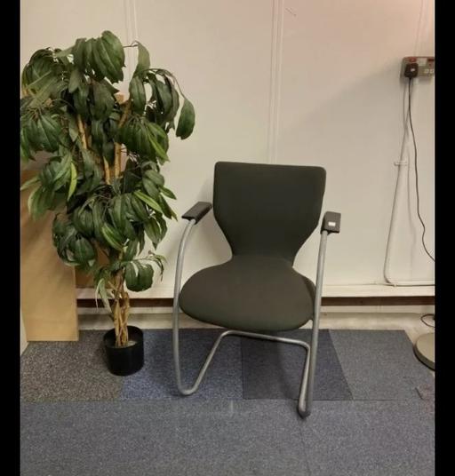 Buy & Sell South East London Croydon - Photos for Cantilever Orangebox stackable office chair