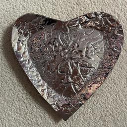 Hand crafted decorative plate in silver ideal for keeping jewellery on or as on ornament lovely heart design on it