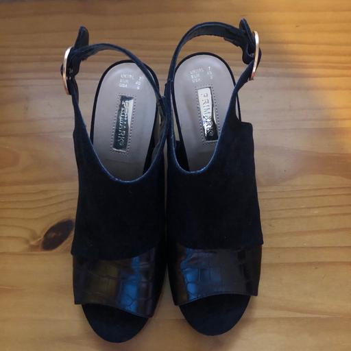 Buy & Sell West Midlands Sandwell - Photos for Shoes size 7