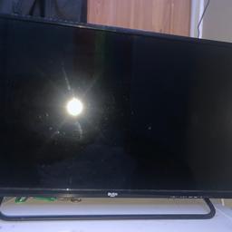 The tv is in perfect condition everything works fine the picture is perfect and all the ports work controller works perfectly too
Open to offers 
Collection only