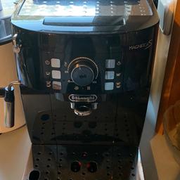 Verkaufe eine neuwertige Delonghi Magnifica S ECAM, da wir eine neue Nespresso Maschine zu Weihnachten geschenkt bekommen haben.

Keine Mängel. sehr guter Zustand.

mit Milchaufschäumdüse
1,8 Liter Wassertank
einstellbares Kaffeemahlwerk
verschiedene Intensitätsstufen
seperate Leitung für entkoffeinierten Kaffee

Abholung in Weißkirchen oder Wels möglich.
Privatverkauf.