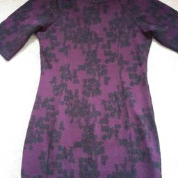 warehouse size 14 dress, purple with black floral pattern, zip fastening at back, stretchy material, bodycon style