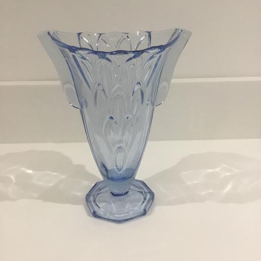 Buy & Sell Suffolk East Suffolk - Photos for Vintage Blue Glass Vase