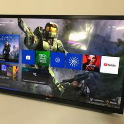 Amazing condition, perfect working order.

Ultra Thin Full HD & HD Freeview built in
3D Ready
Smart Functions: Netflix, Record TV, Internet Browser etc
4 HDMI slots
3 USB slots for photos/video/Music playback
Originals cables & remote

No stand, would need to be wall mounted or propped up.

Collection from B6 4TN