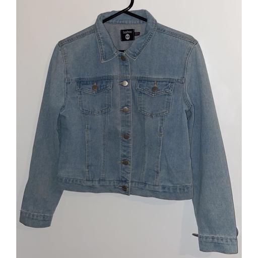 Buy & Sell Surrey Reigate and Banstead - Photos for Blue denim jacket boohoo