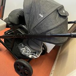 Lovely Pram system 
Clean condition barley used as it was grandparents spare 
Comes with carrycot, chair frame and rain cover
Parent and world facing - folds in both modes
Smoke and pet free home
Collection WN5 7HD